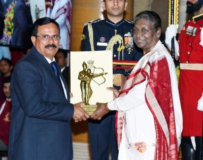 Once the guiding force behind Rohit Sharma, coach Dinesh Lad seeks support to keep his cricket academy alive | Once the guiding force behind Rohit Sharma, coach Dinesh Lad seeks support to keep his cricket academy alive Once the guiding force behind Rohit Sharma, coach Dinesh Lad seeks support to keep his cricket academy alive | Once the guiding force behind Rohit Sharma, coach Dinesh Lad seeks support to keep his cricket academy alive