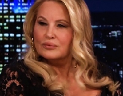Critics Choice Awards: Jennifer Coolidge wins Best Supporting Actress in Drama Series for 'The White Lotus' | Critics Choice Awards: Jennifer Coolidge wins Best Supporting Actress in Drama Series for 'The White Lotus'