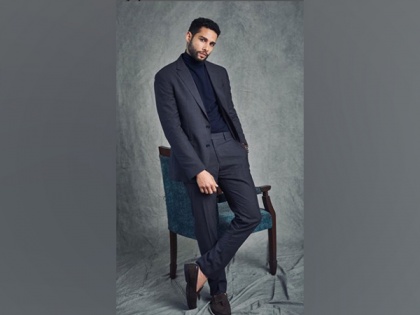 'Zain single VS....' Siddhant Chaturvedi shares hilarious post in reference to 'Gehraiyaan' | 'Zain single VS....' Siddhant Chaturvedi shares hilarious post in reference to 'Gehraiyaan'