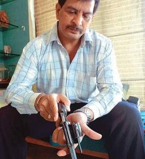 Bombay HC sentences former 'encounter specialist' Pradeep Sharma to life term, cops convicted first time in fake encounter case | Bombay HC sentences former 'encounter specialist' Pradeep Sharma to life term, cops convicted first time in fake encounter case Bombay HC sentences former 'encounter specialist' Pradeep Sharma to life term, cops convicted first time in fake encounter case | Bombay HC sentences former 'encounter specialist' Pradeep Sharma to life term, cops convicted first time in fake encounter case
