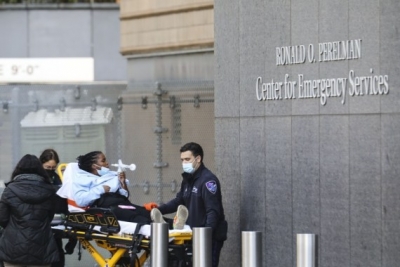 Covid-19 hospitalisations rise again in US | Covid-19 hospitalisations rise again in US