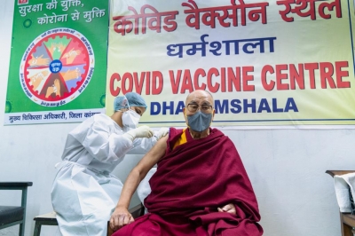 Dalai Lama takes first dose, appeals to get Covid-19 jab | Dalai Lama takes first dose, appeals to get Covid-19 jab