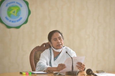 Mamata fined Rs 5 lakh by court | Mamata fined Rs 5 lakh by court