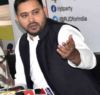 Tejashwi flays Nitish for circular against anti-government social media posts | Tejashwi flays Nitish for circular against anti-government social media posts