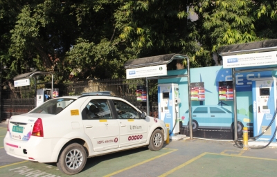 Over 13 lakh electric vehicles in use in India: Centre tells Lok Sabha | Over 13 lakh electric vehicles in use in India: Centre tells Lok Sabha