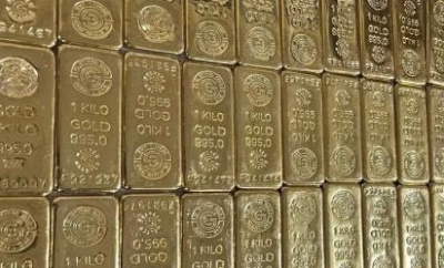 Gold shines brighter on Friday as prices rise | Gold shines brighter on Friday as prices rise