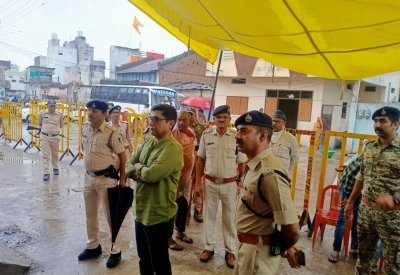 Polling underway in MP's Khargone amid tight security | Polling underway in MP's Khargone amid tight security