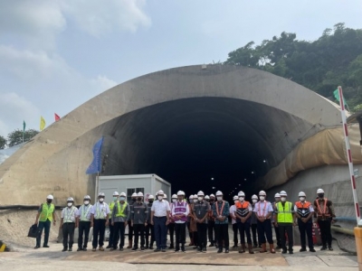 Indonesian Prez inspects Jakarta-Bandung high speed railway project | Indonesian Prez inspects Jakarta-Bandung high speed railway project