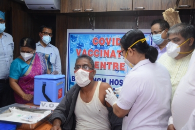 As more health workers fall to virus, services in several Kolkata govt hospitals stretched | As more health workers fall to virus, services in several Kolkata govt hospitals stretched