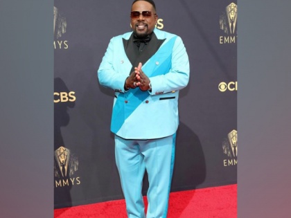 Emmys 2021: Cedric the Entertainer takes a dig at Nicki Minaj for her anti-vaccine comments | Emmys 2021: Cedric the Entertainer takes a dig at Nicki Minaj for her anti-vaccine comments