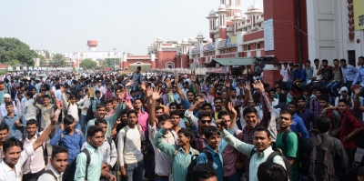 Battle for UP: First timers pose challenge to veterans in Lucknow | Battle for UP: First timers pose challenge to veterans in Lucknow