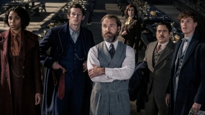 'Fantastic Beasts 3' removes gay dialogue for China release, studio says essence of the film is intact | 'Fantastic Beasts 3' removes gay dialogue for China release, studio says essence of the film is intact