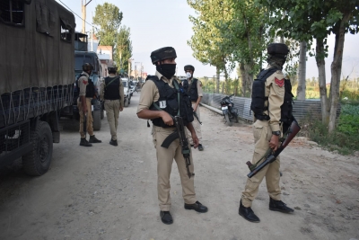 Gunfight breaks out in Srinagar | Gunfight breaks out in Srinagar
