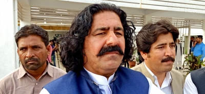 Pashtun leader Ali Wazir released from jail after over two years | Pashtun leader Ali Wazir released from jail after over two years