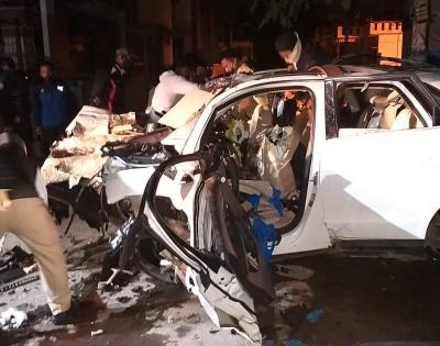 DMK MLA's son, 6 others die in car accident in Bengaluru | DMK MLA's son, 6 others die in car accident in Bengaluru