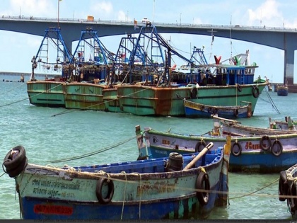 Madras HC seeks report from Centre on steps taken to bring back 68 fishermen arrested by Sri Lankan navy | Madras HC seeks report from Centre on steps taken to bring back 68 fishermen arrested by Sri Lankan navy