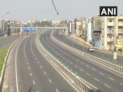 National capital looks deserted as Delhi observes Janata Curfew | National capital looks deserted as Delhi observes Janata Curfew National capital looks deserted as Delhi observes Janata Curfew | National capital looks deserted as Delhi observes Janata Curfew