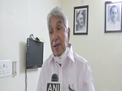Congress committed to special status for Andhra Pradesh: Oommen Chandy | Congress committed to special status for Andhra Pradesh: Oommen Chandy