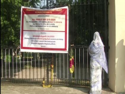COVID-19: Devotees not allowed to pray, pay tribute in Chennai cemeteries on All Souls Day | COVID-19: Devotees not allowed to pray, pay tribute in Chennai cemeteries on All Souls Day