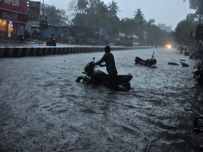 IMD predicts heavy rainfall over coastal Tamil Nadu, Puducherry during next 2 days | IMD predicts heavy rainfall over coastal Tamil Nadu, Puducherry during next 2 days