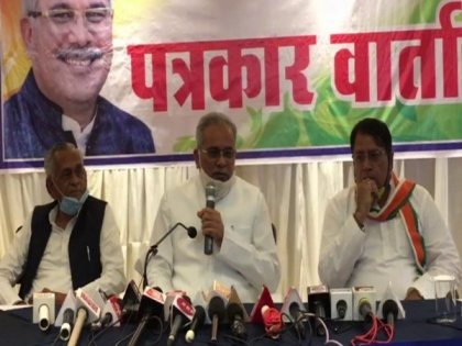 Baghel hits out at Chouhan, says first time more than dozen people became ministers without polls | Baghel hits out at Chouhan, says first time more than dozen people became ministers without polls