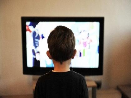 Study finds talking to kids during TV time increases their curiosity levels | Study finds talking to kids during TV time increases their curiosity levels