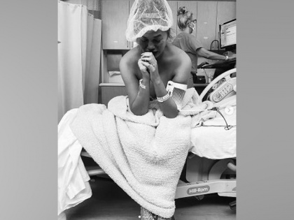 Chrissy Teigen shares heartbreaking news of her miscarriage on Instagram | Chrissy Teigen shares heartbreaking news of her miscarriage on Instagram