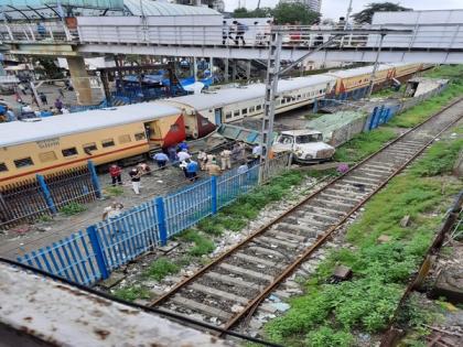 Bandra Terminus-Amritsar train stopped after side collision with a truck, inquiry ordered: Western Railways | Bandra Terminus-Amritsar train stopped after side collision with a truck, inquiry ordered: Western Railways