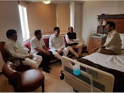 Ashok Chavan and other Congress leaders meet Sanjay Raut at hospital | Ashok Chavan and other Congress leaders meet Sanjay Raut at hospital