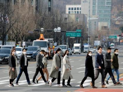 COVID'19 outbreak: South Korea records around 900 cases, strengthens containment measures | COVID'19 outbreak: South Korea records around 900 cases, strengthens containment measures COVID'19 outbreak: South Korea records around 900 cases, strengthens containment measures | COVID'19 outbreak: South Korea records around 900 cases, strengthens containment measures