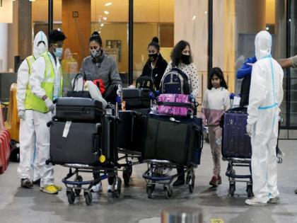 4 UK returnees test positive for new strain of COVID-19 in Gujarat | 4 UK returnees test positive for new strain of COVID-19 in Gujarat 4 UK returnees test positive for new strain of COVID-19 in Gujarat | 4 UK returnees test positive for new strain of COVID-19 in Gujarat