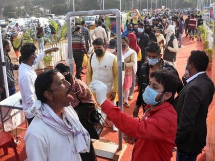 COVID-19: India reports 22,775 new cases in last 24 hrs, Omicron infections rise to 1,431 | COVID-19: India reports 22,775 new cases in last 24 hrs, Omicron infections rise to 1,431 COVID-19: India reports 22,775 new cases in last 24 hrs, Omicron infections rise to 1,431 | COVID-19: India reports 22,775 new cases in last 24 hrs, Omicron infections rise to 1,431