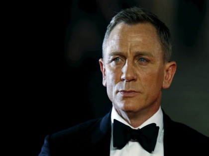 Del Craig delivers emotional speech as 'Bond 25' wraps filming | Del Craig delivers emotional speech as 'Bond 25' wraps filming