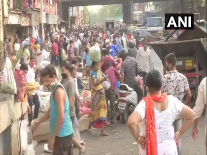 Rs 4 crore fine collected from over 2 lakh people for not wearing mask in Mumbai | Rs 4 crore fine collected from over 2 lakh people for not wearing mask in Mumbai