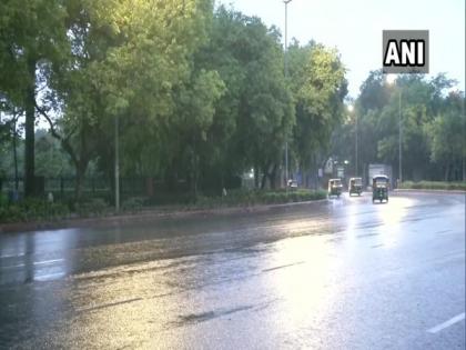 Light intensity rain likely in parts of Delhi-NCR during the next 2 hrs | Light intensity rain likely in parts of Delhi-NCR during the next 2 hrs