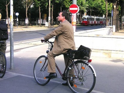 Cycling to work might make you live longer: Study | Cycling to work might make you live longer: Study