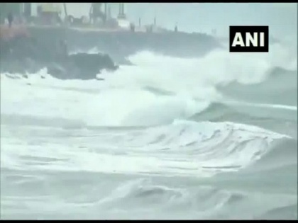 Cyclone Nivar likely to turn very severe, to cross Tamil Nadu, Puducherry coasts during late evening | Cyclone Nivar likely to turn very severe, to cross Tamil Nadu, Puducherry coasts during late evening