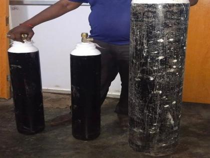 Two arrested for black marketing Oxygen cylinders in Bengaluru | Two arrested for black marketing Oxygen cylinders in Bengaluru