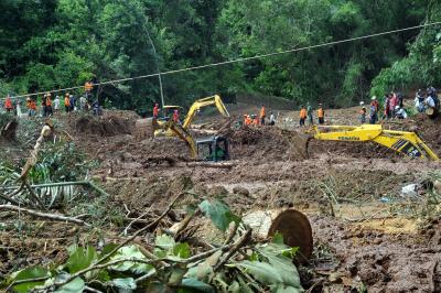 11 killed, 14 missing in Indonesia landslides | 11 killed, 14 missing in Indonesia landslides