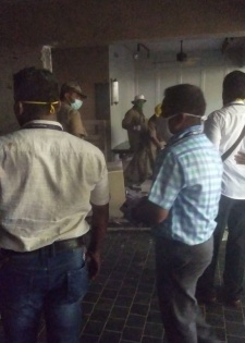BMC bulldozes Kangana Ranaut's 'illegal office' in Mumbai | BMC bulldozes Kangana Ranaut's 'illegal office' in Mumbai