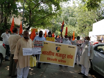 RSS backed BMS joins hands with Left, Cong for 3-day coal mine strike | RSS backed BMS joins hands with Left, Cong for 3-day coal mine strike