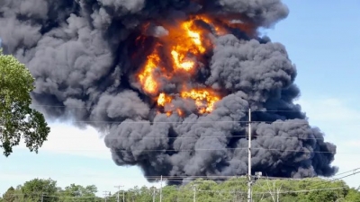 Evacuation order remains in effect after US chemical plant blast | Evacuation order remains in effect after US chemical plant blast
