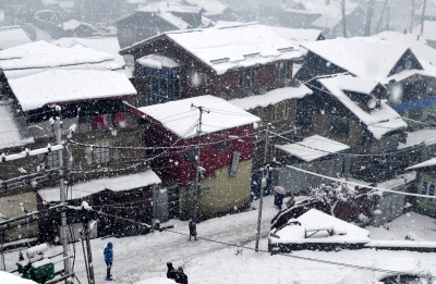 Kashmir reels under harshest winter in decades | Kashmir reels under harshest winter in decades