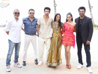 'Operation Romeo' producer Neeraj Pandey happy with 'Jersey' release alongside his film | 'Operation Romeo' producer Neeraj Pandey happy with 'Jersey' release alongside his film 'Operation Romeo' producer Neeraj Pandey happy with 'Jersey' release alongside his film | 'Operation Romeo' producer Neeraj Pandey happy with 'Jersey' release alongside his film