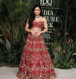 A floral fiesta | A floral fiesta A floral fiesta | A floral fiesta