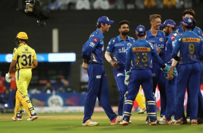 IPL 2022: Sams claims 3/16 as CSK bowled out for 97 against Mumbai Indians | IPL 2022: Sams claims 3/16 as CSK bowled out for 97 against Mumbai Indians