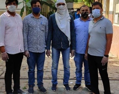 Suspected IS operative held in Delhi with IEDs | Suspected IS operative held in Delhi with IEDs