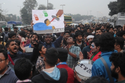 JNU students boycott exams as agitation continues | JNU students boycott exams as agitation continues
