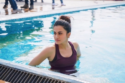 Taapsee Pannu recalls 'scary near drowning experience' | Taapsee Pannu recalls 'scary near drowning experience'