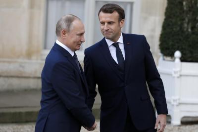 Macron, Putin have 'in-depth substantial exchange' | Macron, Putin have 'in-depth substantial exchange'